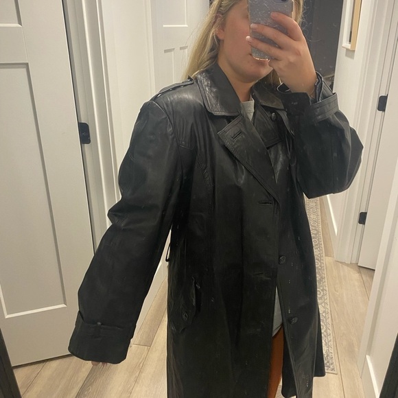 Seville Black Leather Trench Coat Size 44R - Picture 7 of 15